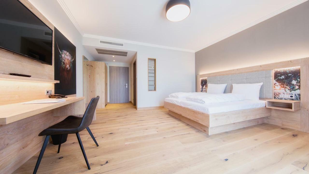 Heuboden Hotel Heu.Loft Freiburg Umkirch Extérieur photo